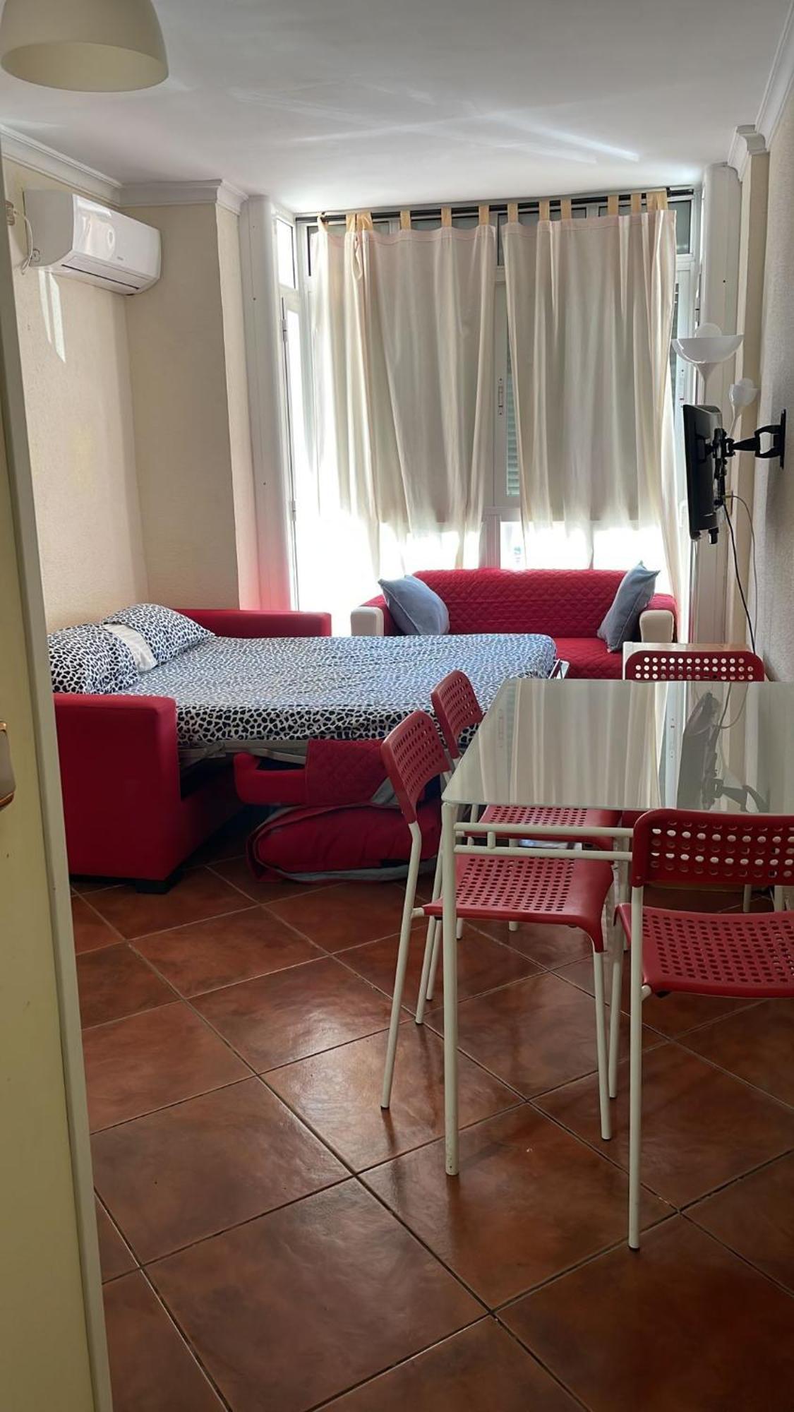 Apartamentos Vialia Sol Y Playa Malaga Ngoại thất bức ảnh